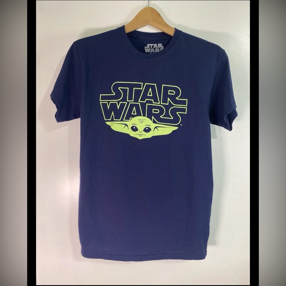 Men’s Sz Medium Navy Blue Star Wars Baby Yoda Graphic T-Shirt